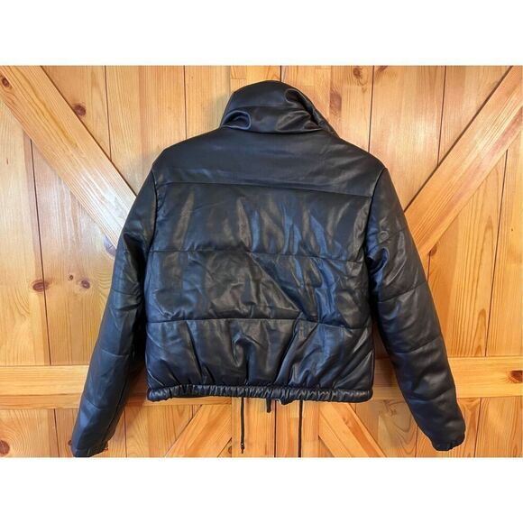 Vigoss Womens Black Faux Leather Cropped Puffer Coat Large nwt (3678) - Picture 6 of 7